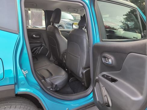 Used 2022 Jeep Renegade Limited AWD/4WD image 7