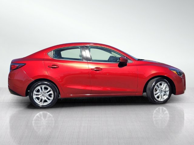 Used 2017 Toyota Yaris iA FWD image 3