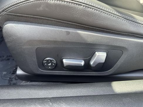 Used 2024 BMW 430i Convertible w/ Convenience Package image 22