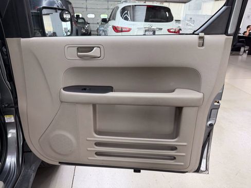 Used 2009 Honda Element EX image 16
