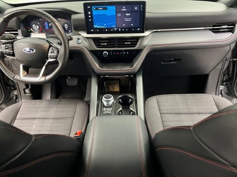 Used 2025 Ford Explorer ST-Line w/ ST-Line Street Pack AWD/4WD image 42