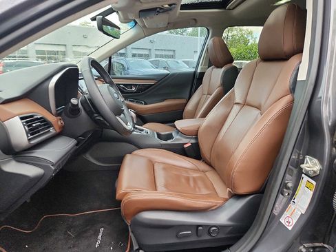 Used 2020 Subaru Outback Touring AWD/4WD image 13