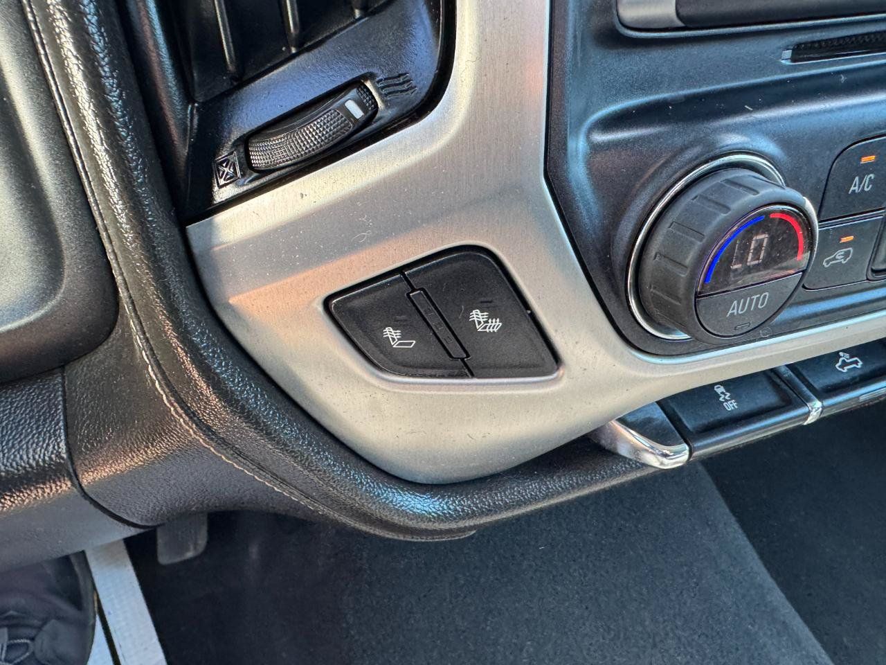 Used 2019 GMC Sierra 1500 SLE w/ SLE Value Package AWD/4WD image 34