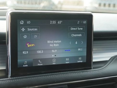 Used 2022 Lincoln Corsair AWD w/ Equipment Group 101A image 22