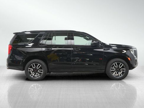 Used 2023 GMC Yukon AT4 w/ Technology Package AWD/4WD image 6