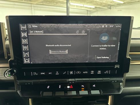 Used 2025 GMC Hummer EV 3X w/ LPO, Illumination Package AWD/4WD image 15