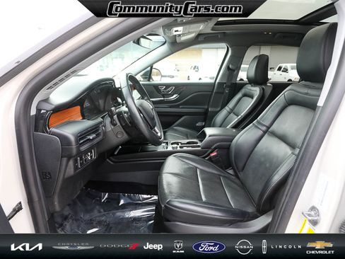 Certified 2022 Lincoln Corsair Reserve w/ Equipment Group 201A image 12