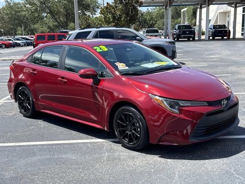 Used 2023 Toyota Corolla LE FWD image 2