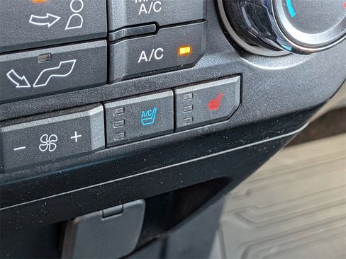 Used 2017 Ford F150 Lariat image 21