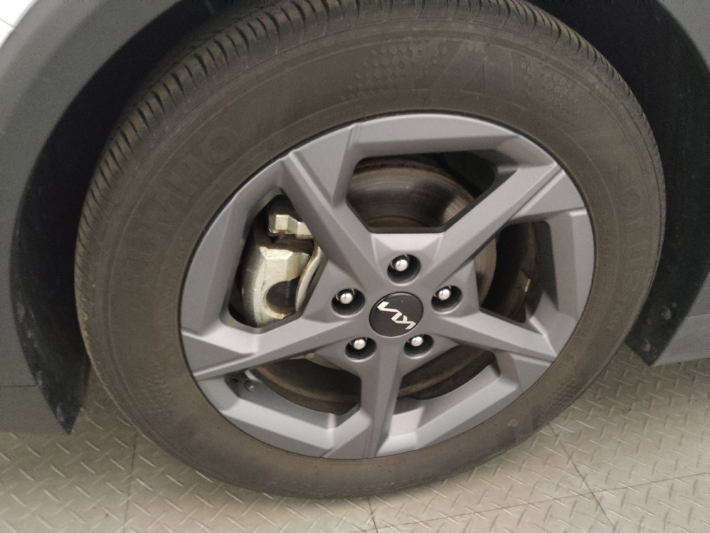 Used 2025 Kia K4 FWD image 31