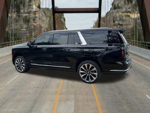 New 2026 Cadillac Escalade ESV Luxury AWD/4WD image 7