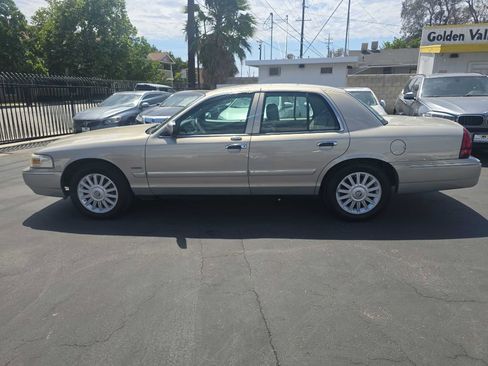 Used 2010 Mercury Grand Marquis LS RWD image 9