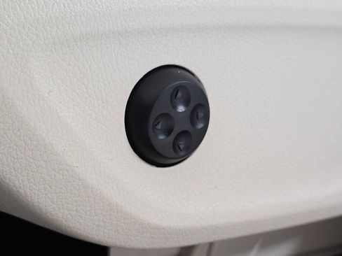 Certified 2024 Mercedes-Benz GLE 450 GLE 450 image 26