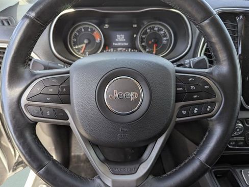 Used 2019 Jeep Cherokee Limited w/ Technology Group image 38