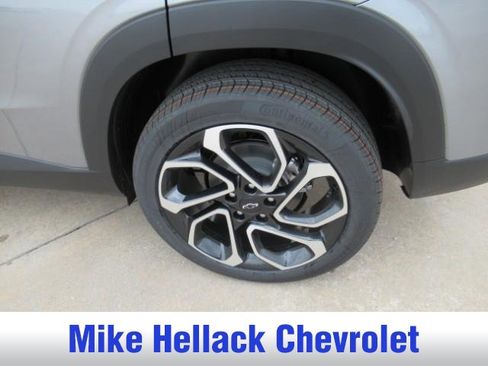 Used 2026 Chevrolet Trax RS w/ Driver Confidence Package image 5