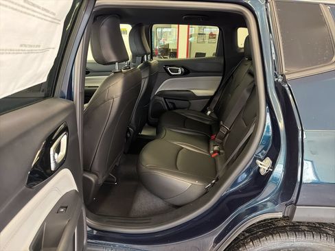 New 2026 Jeep Compass Limited AWD/4WD image 21