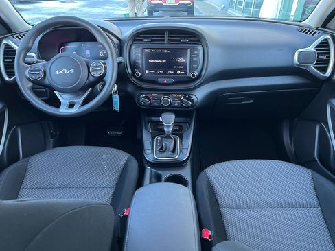 Used 2024 Kia Soul LX w/ Option Group 015 image 25