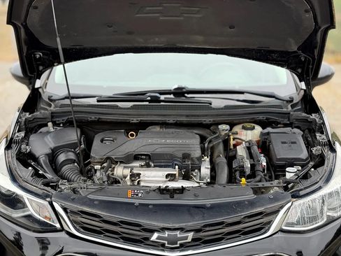 Used 2018 Chevrolet Cruze LS FWD image 27
