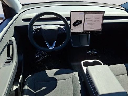 Used 2026 Tesla Model Y 2WD image 13