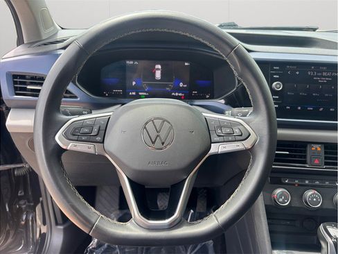 Used 2022 Volkswagen Taos SE image 21