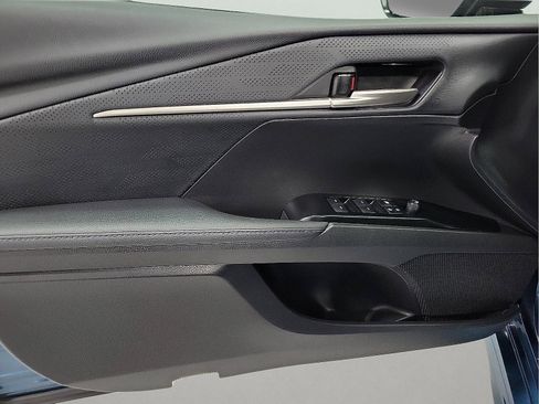 Used 2025 Toyota Camry XSE image 13