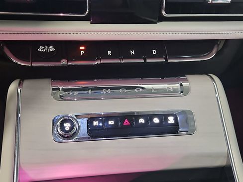 Used 2025 Lincoln Aviator Reserve w/ Illumination Package AWD/4WD image 39