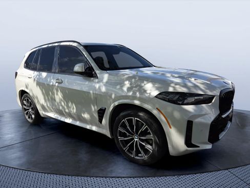 Used 2024 BMW X5 sDrive40i w/ M Sport Package RWD image 1