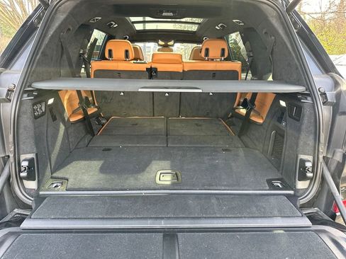 Used 2023 BMW X7 xDrive40i w/ M Sport Package image 32