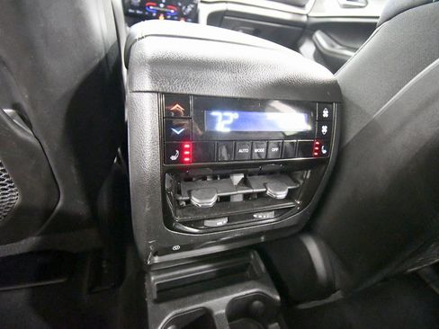 Used 2023 Jeep Grand Cherokee L Limited image 16