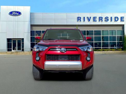 Used 2021 Toyota 4Runner TRD Off-Road image 2