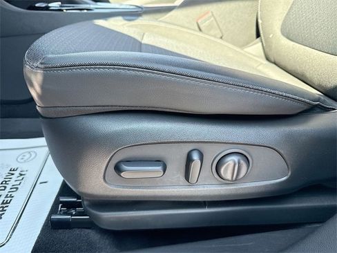 Used 2022 Buick Encore GX Select w/ Sport Touring Package image 12