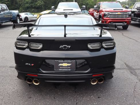 Used 2022 Chevrolet Camaro ZL1 RWD image 31