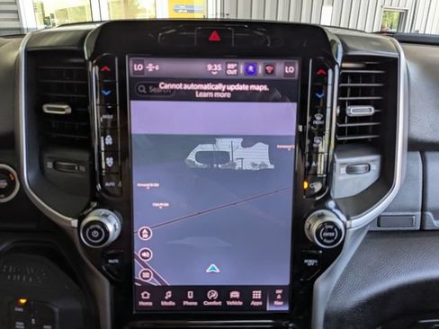 Used 2025 RAM 2500 Big Horn AWD/4WD image 3