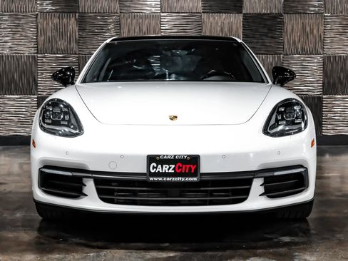 Used 2018 Porsche Panamera 4 w/ Premium Package Plus AWD/4WD image 6