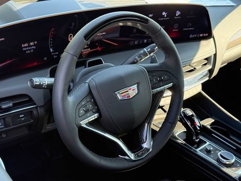 New 2026 Cadillac CT5 V w/ LPO, ONYX Package AWD/4WD image 15