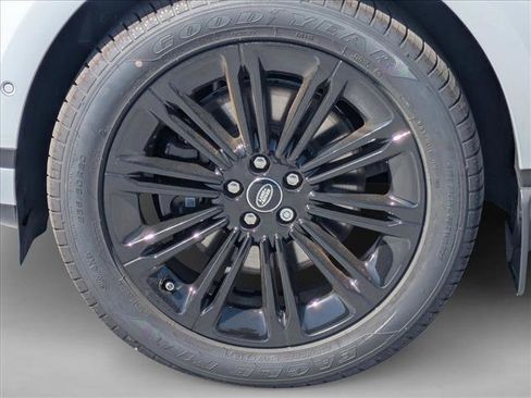 New 2026 Land Rover Range Rover Evoque S AWD/4WD image 10