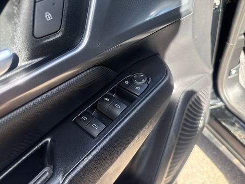 Used 2025 Chevrolet Equinox EV RS image 11