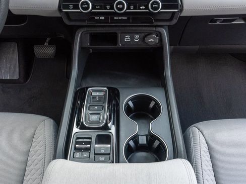 Used 2023 Honda Pilot LX image 23