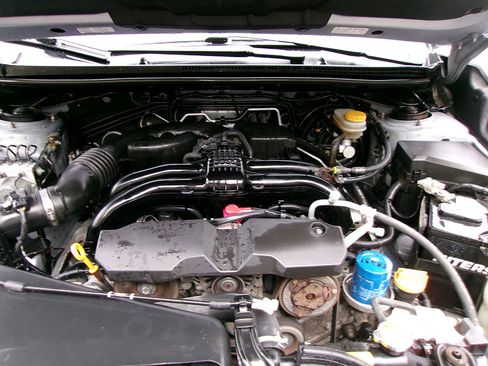 Used 2013 Subaru Crosstrek 2.0i Limited w/ Popular Pkg 2 image 8