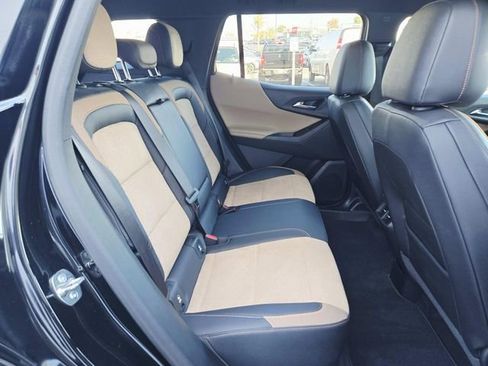 Used 2025 Chevrolet Equinox ACTIV w/ Safety and Technology Package image 11