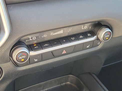 Used 2025 MAZDA CX-50 AWD 2.5 S w/ Premium Package image 28