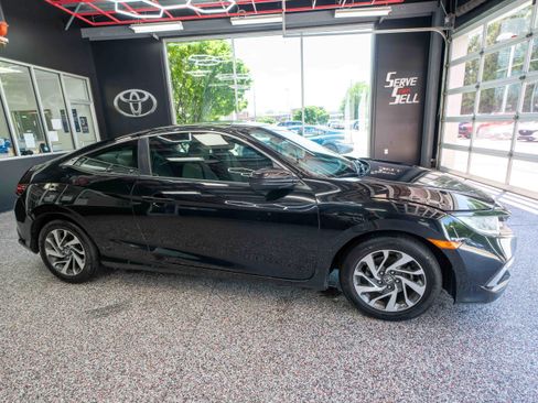 Used 2019 Honda Civic LX image 5