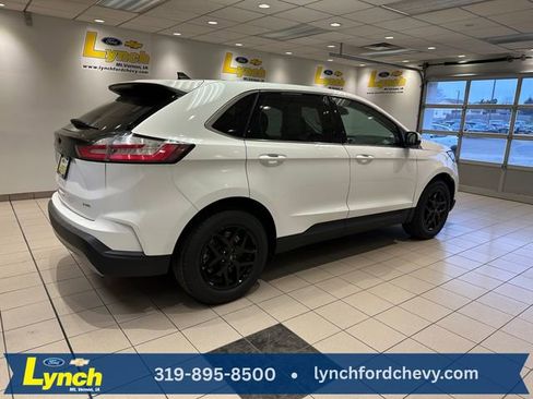 Used 2024 Ford Edge SEL image 23