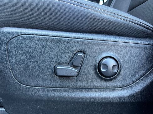 Used 2023 RAM 1500 Big Horn AWD/4WD image 13