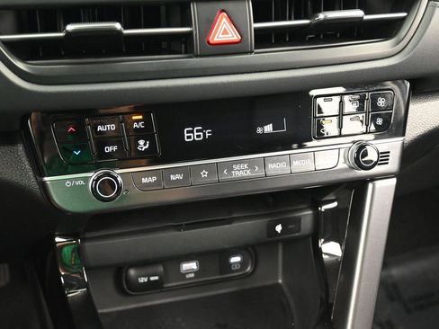 Used 2024 Kia Seltos EX image 22