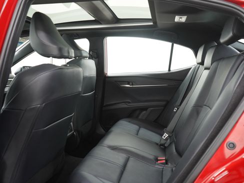 Used 2025 Toyota Camry XSE w/ Premium Plus Package AWD/4WD image 13