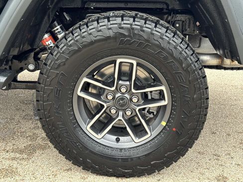 New 2026 Jeep Gladiator Mojave AWD/4WD image 9