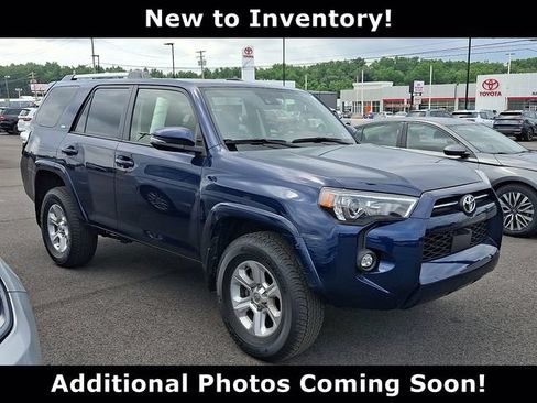 Used 2023 Toyota 4Runner SR5 Premium w/ Moonroof Package AWD/4WD image 1