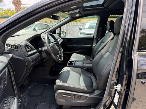 Used 2025 Honda Odyssey Sport-L image 10