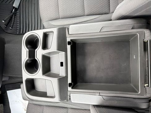 Used 2025 Chevrolet Silverado 2500 LT w/ Convenience Package image 33